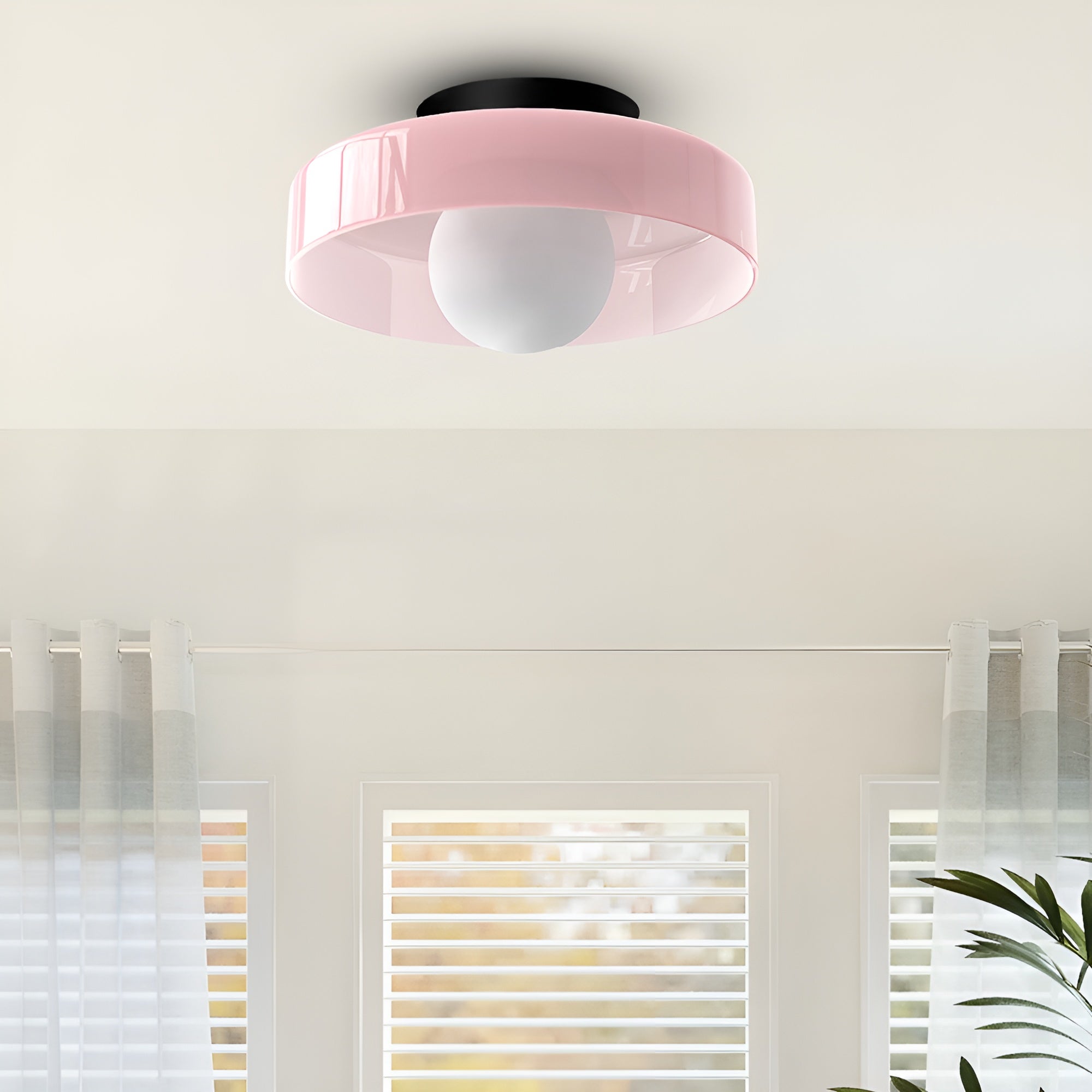 Lunivex - Rund loftlampe med matteret glas i moderne design