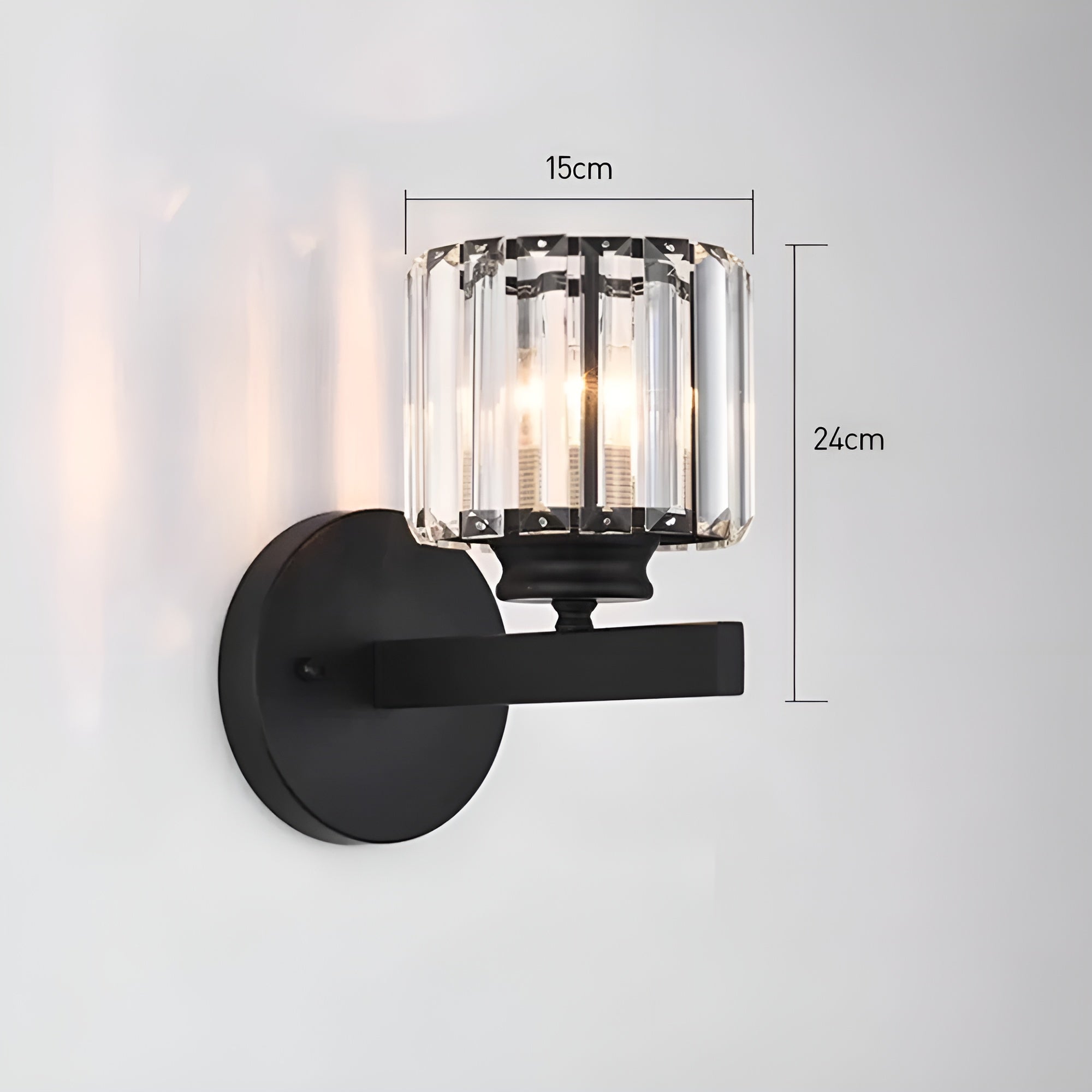 Crystelle - Luksuriøs væglampe med krystal i elegant design
