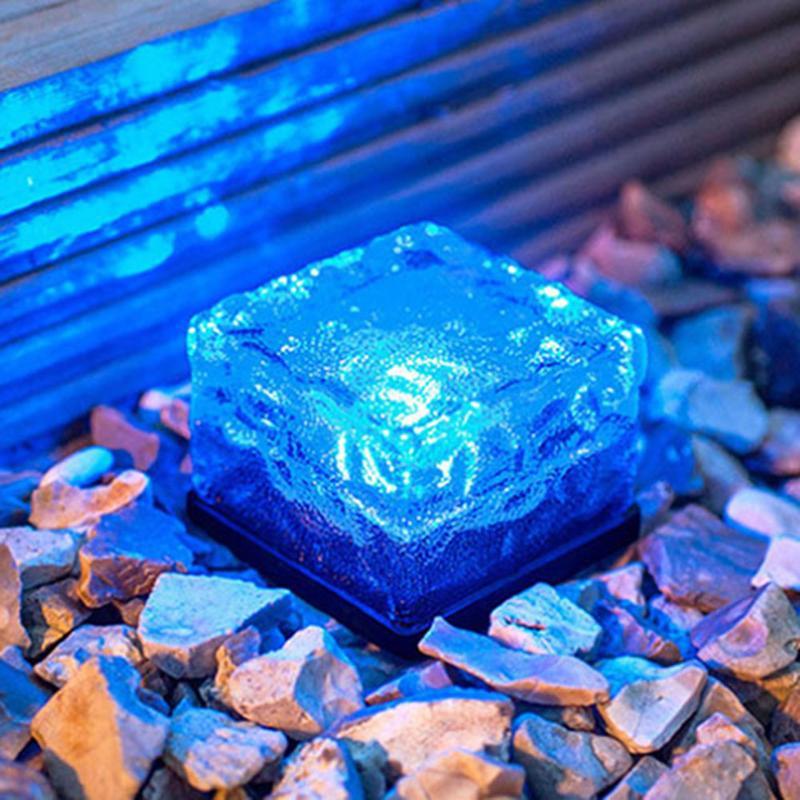 Luminora – Solcelle havelampe med vandrippel lyseffekt
