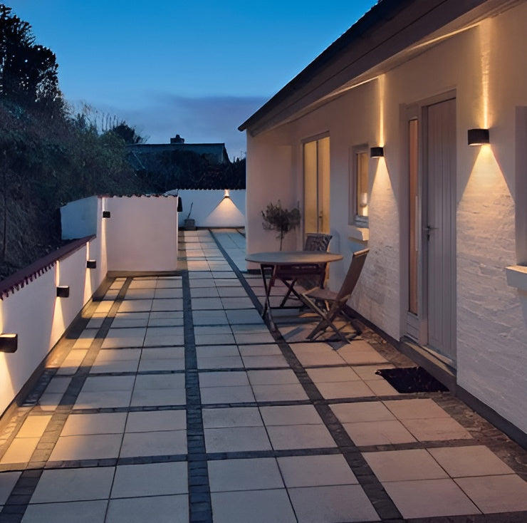 EdgeLumé – IP65 LED-væglampe med justerbar lysretning og arkitektonisk design