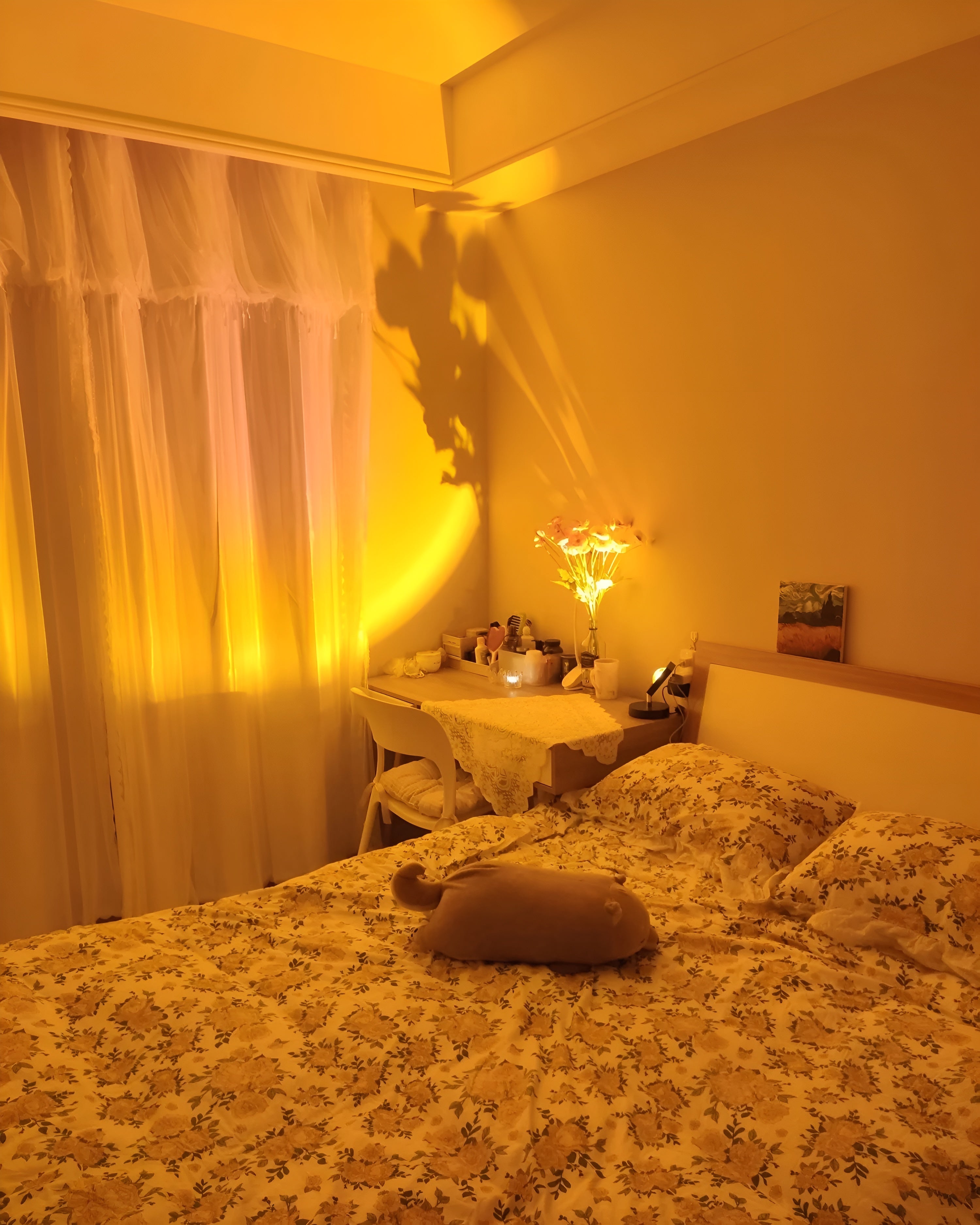 Solunor – Stemningsbordlampe med halo lys i solnedgangsfarver
