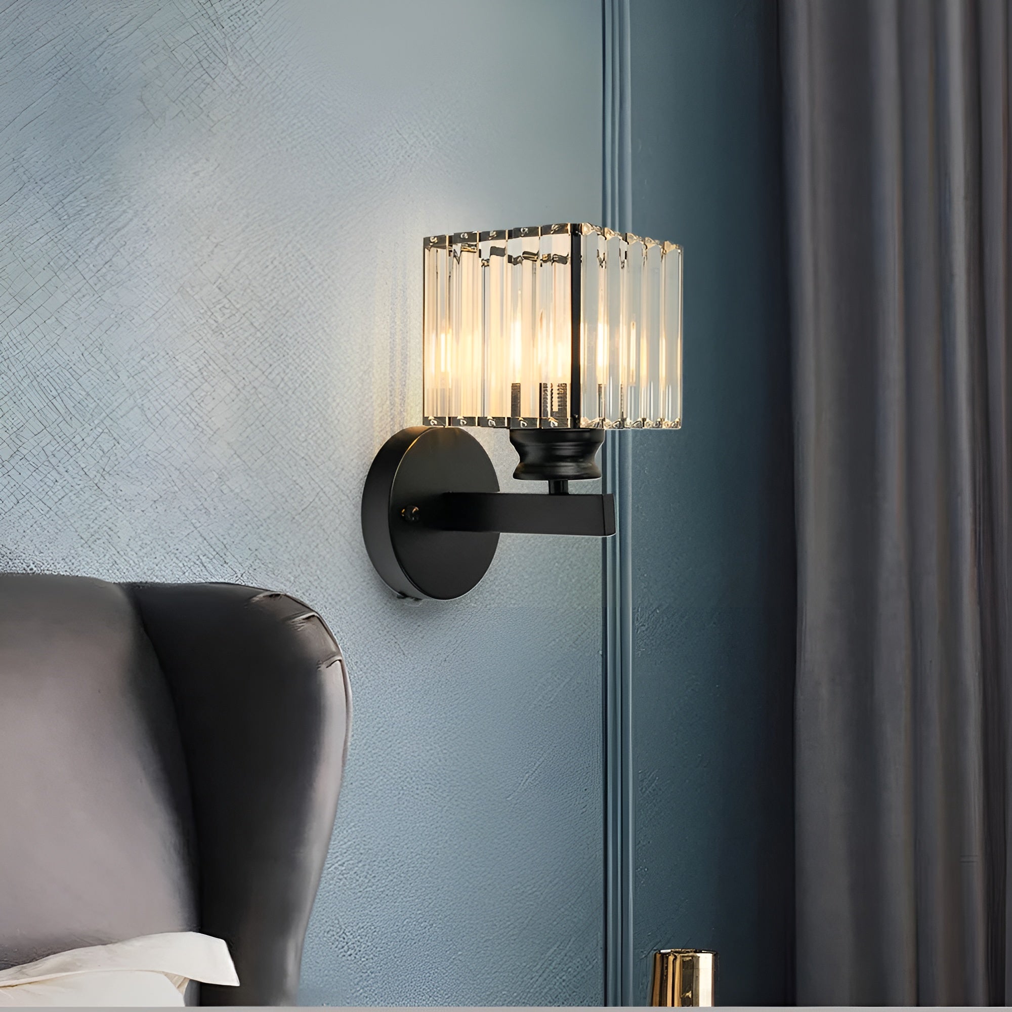 Crystelle - Luksuriøs væglampe med krystal i elegant design