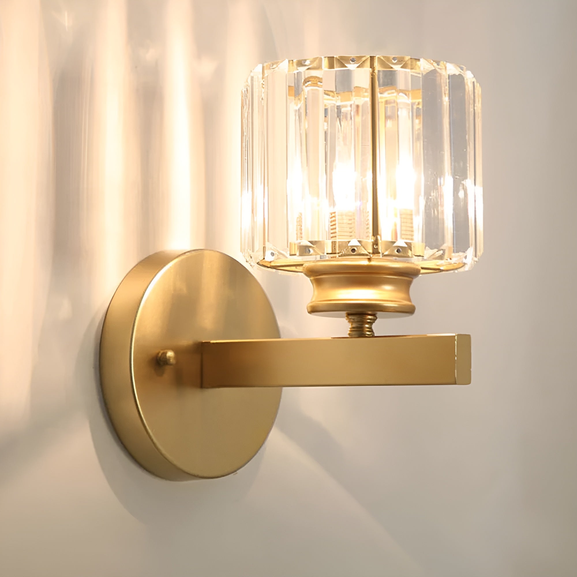Crystelle - Luksuriøs væglampe med krystal i elegant design