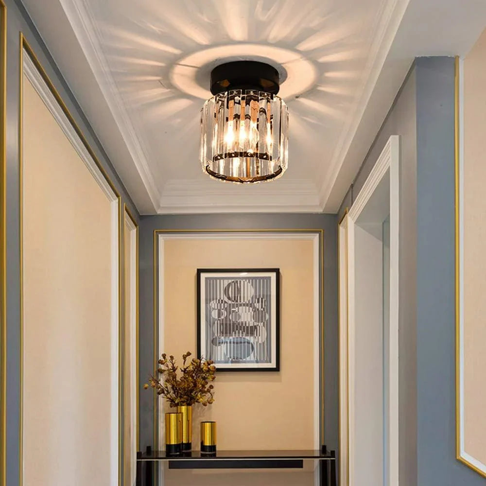 Aurevia – Moderne sort loftlampe med krystal til entré