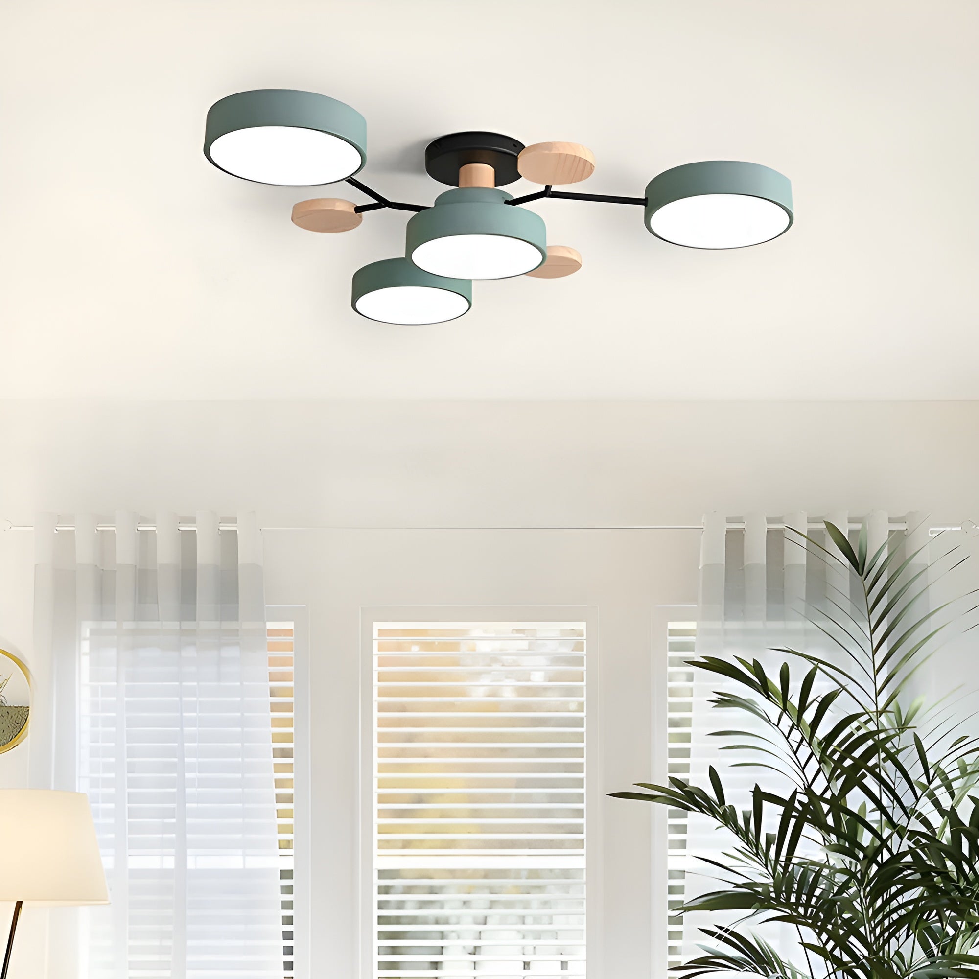 Orbivon – Rund loftlampe i jern og akryl med moderne LED lys