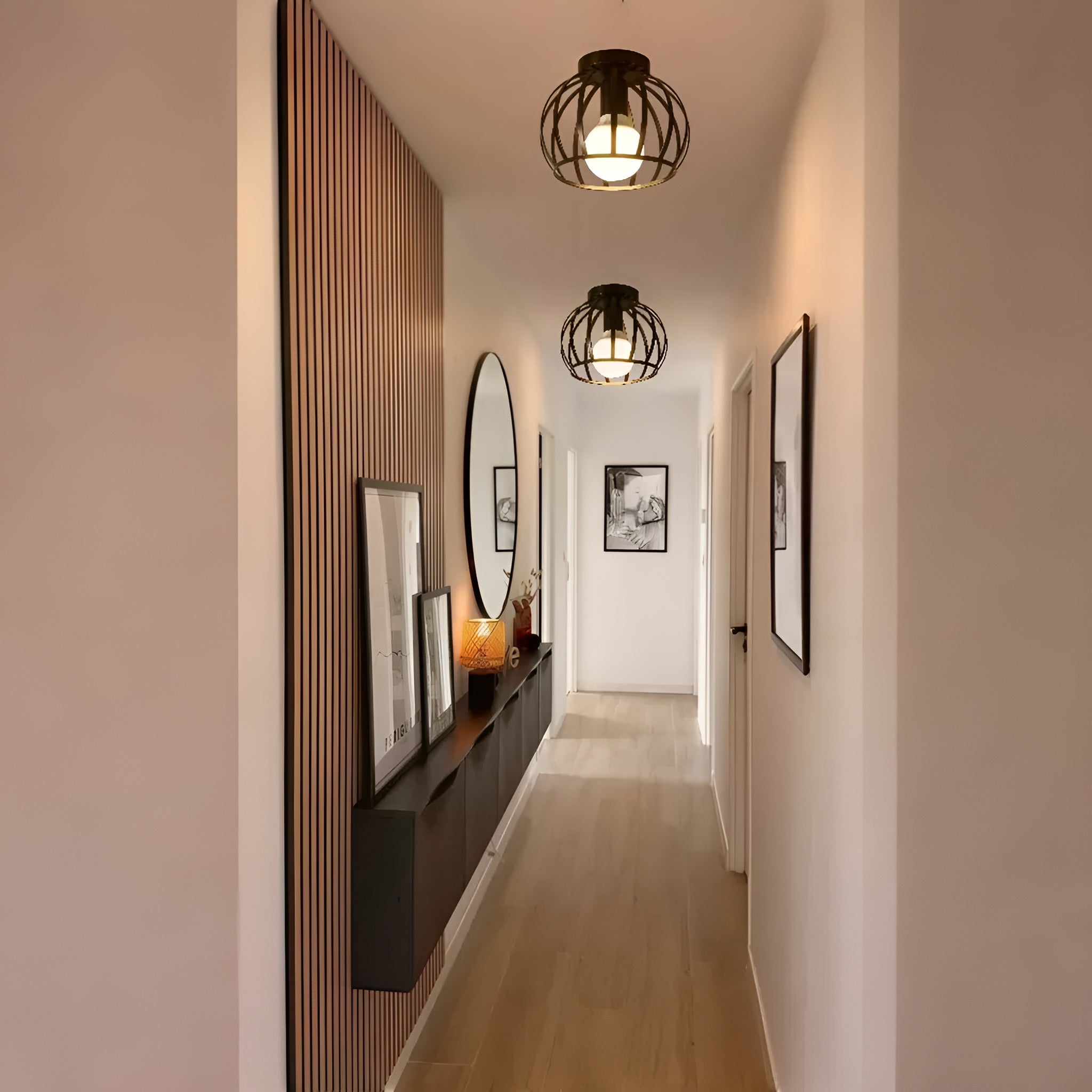 Noirvex – Industriel sort loftlampe med minimalistisk design