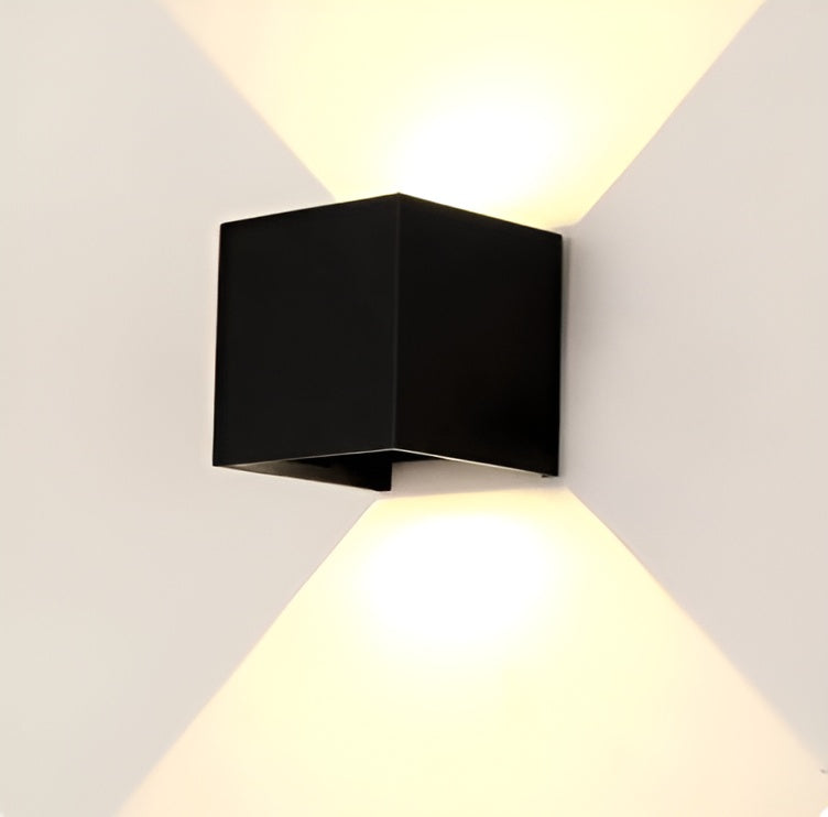 EdgeLumé – IP65 LED-væglampe med justerbar lysretning og arkitektonisk design