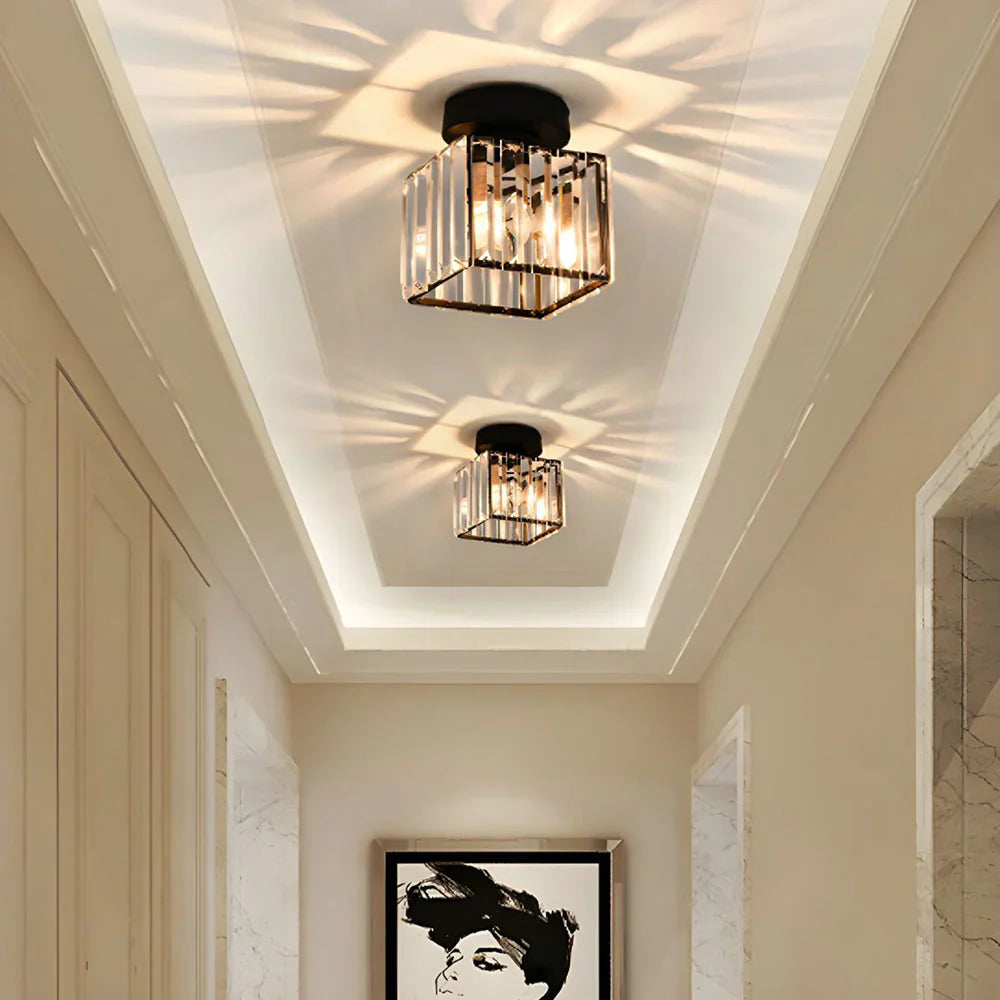 Aurevia – Moderne sort loftlampe med krystal til entré