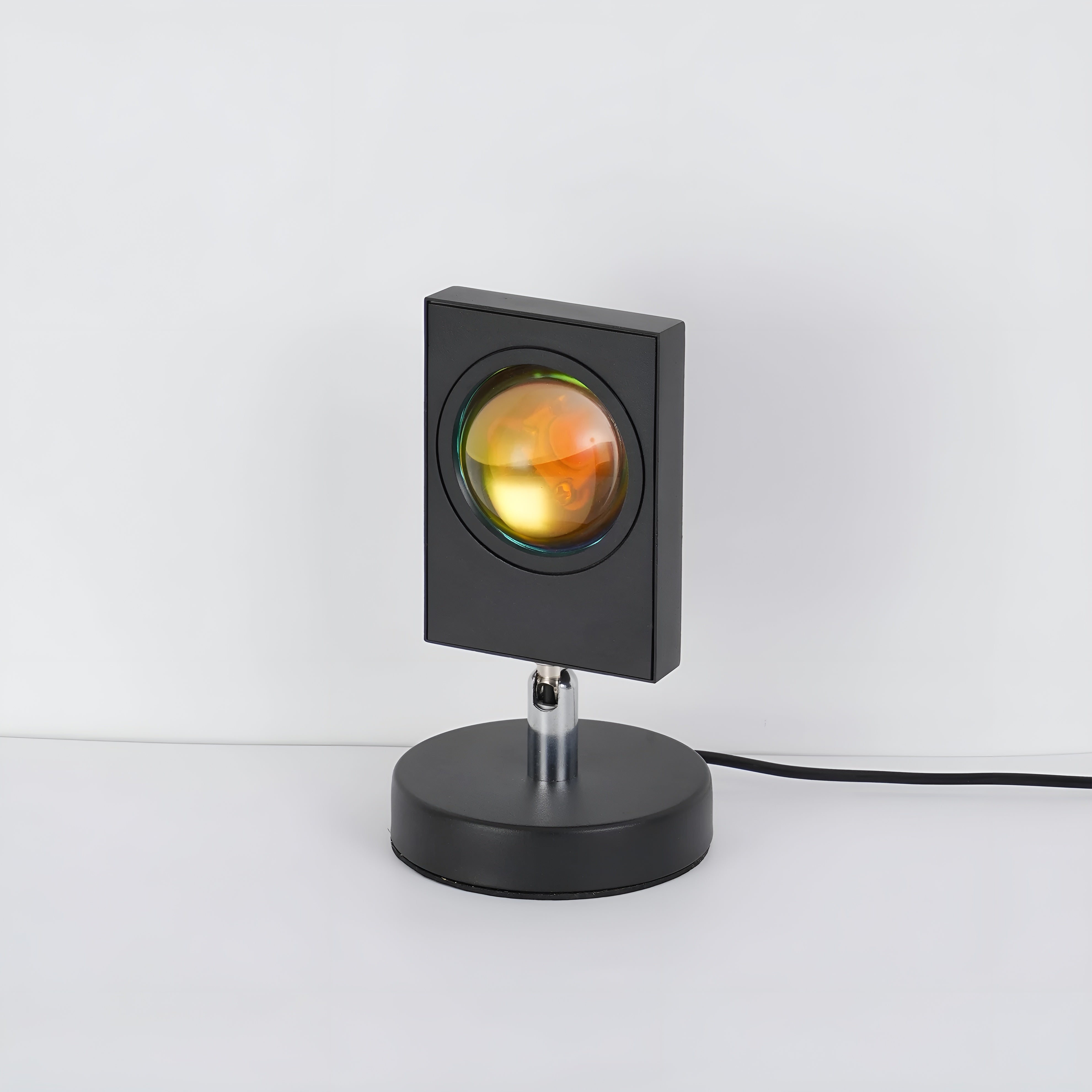 Solunor – Stemningsbordlampe med halo lys i solnedgangsfarver