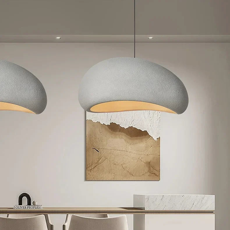 Zenvara – Nordisk wabi sabi pendellampe med blødt LED lys